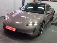 Porsche Taycan - ფოტო 1