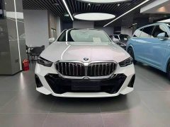 BMW 5 Series 525Li M Sport Package - ფოტო 2