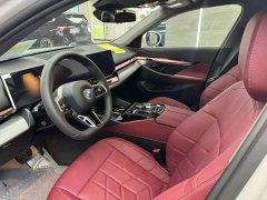 BMW 5 Series 525Li M Sport Package - ფოტო 4