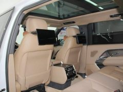 Land Rover Range Rover 3.0L V6 400PS Grand Jubilee Extended Wheelbase - ფოტო 16