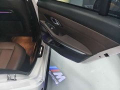 BMW 3 Series 320Li M Sport Package - ფოტო 19