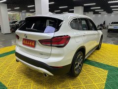 BMW X1 sDrive20Li Fashion - ფოტო 4