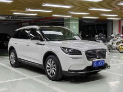 Lincoln Explorer 2.0T Two-Wheel Drive Premium - ფოტო 3