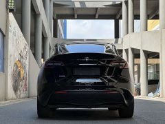 Tesla Model Y Long Range All-Wheel Drive - ფოტო 8