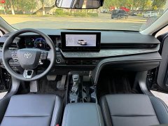 Toyota Camry 2024 Hybrid 2.0HE Elite - ფოტო 8