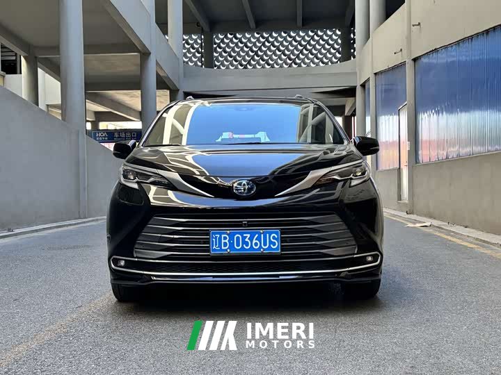 Toyota Sienna 2.5L Hybrid Premium Edition - ავტომობილი ჩინეთიდან