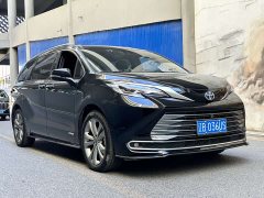 Toyota Sienna 2.5L Hybrid Premium Edition - ფოტო 3