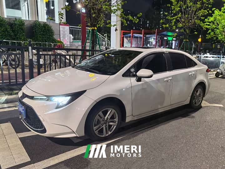 Toyota Corolla 1.8L CVT Luxury - ავტომობილი ჩინეთიდან