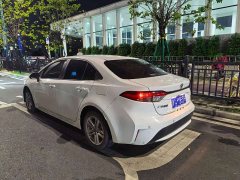 Toyota Corolla 1.8L CVT Luxury - ფოტო 2
