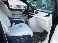 Buick GL8 Avenir Four-Seat Premium Edition - ფოტო 11