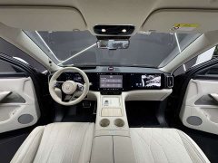 AITO M8 Pure Electric Max 5-Seater Long Range Version (192-Channel LiDAR) - ფოტო 4