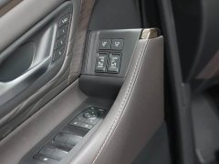 Toyota Alphard Hybrid 2.5L Premium Edition - ფოტო 12