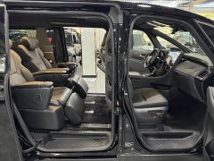 Toyota Alphard Hybrid 2.5L Premium Edition - ფოტო 10