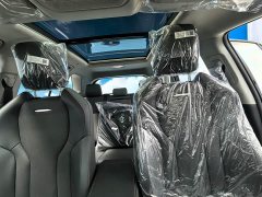 Toyota RAV4 2.0L AWD Luxury - ფოტო 10