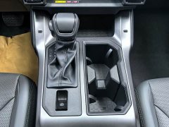 Toyota RAV4 2.0L AWD Luxury - ფოტო 13