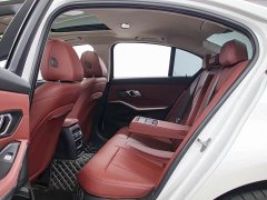 BMW 3 Series 320i M Sport Package - ფოტო 15