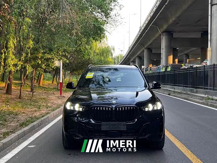 BMW X5 xDrive 40Li M Sport Midnight Edition Package
