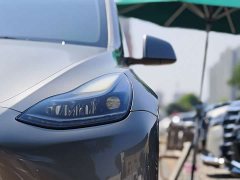 Tesla Model Y Long Range All-Wheel Drive - ფოტო 13