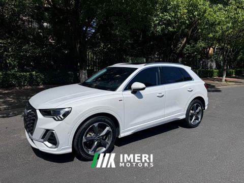 2022 Audi Q3 35 TFSI Dynamic Entry
