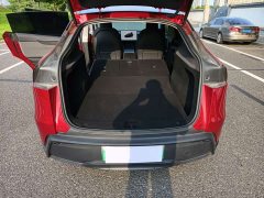 Tesla Model Y Rear-Wheel Drive - ფოტო 17