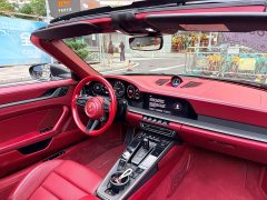 Porsche 911 Targa 4 3.0T - ფოტო 10