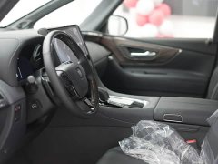 Toyota Vellfire Crown Hybrid 2.5L Premium Edition - ფოტო 8