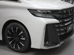 Toyota Vellfire Crown Hybrid 2.5L Executive Premier Edition - ფოტო 3