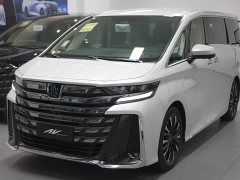 Toyota Vellfire Crown Hybrid 2.5L Executive Premier Edition - ფოტო 6