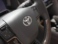Toyota Alphard Hybrid 2.5L Premium Edition - ფოტო 16