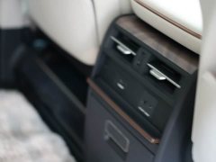 Lexus LM 500h Six-Seat Premium Edition - ფოტო 12