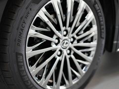 Lexus LM 500h Six-Seat Premium Edition - ფოტო 4