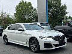 BMW 5 Series 525Li M Sport Package - ფოტო 3