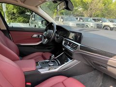 BMW 3 Series 325Li M Sport Package - ფოტო 17