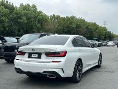 BMW 3 Series 325Li M Sport Package - ფოტო 19