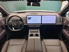 Li Auto L8 Ultra Smart Refresh Edition - ფოტო 8