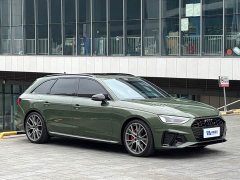 Audi S4 Avant 3.0 TFSI - ფოტო 3