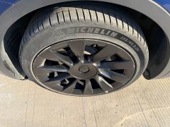 Tesla Model Y Long Range All-Wheel Drive 3D7 - ფოტო 4