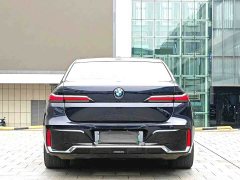 BMW i7 eDrive50L Leading M Sport Package - ფოტო 11