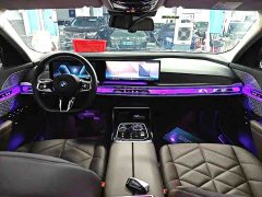 BMW i7 eDrive50L Leading M Sport Package - ფოტო 8