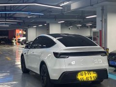 Tesla Model Y Long Range All-Wheel Drive - ფოტო 16