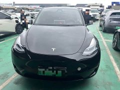 Tesla Model Y Rear-Wheel Drive - ფოტო 2