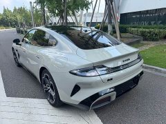 Xiaomi SU7 Rear-Wheel Drive Standard Edition - ფოტო 10