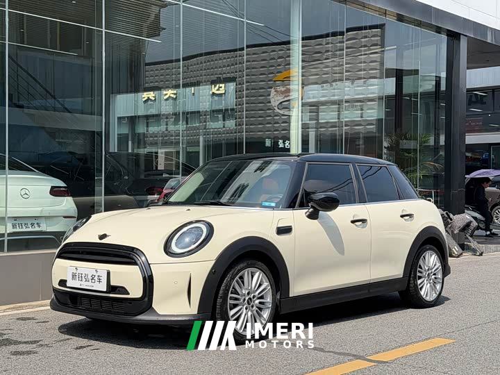 BMW MINI 1.5T COOPER Artist Five-Door