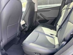 Tesla Model Y Rear-Wheel Drive - ფოტო 7
