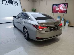 Lexus ES 2022 300h Excellence Edition - ფოტო 4