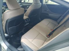 Lexus ES 2022 300h Excellence Edition - ფოტო 8
