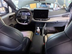Lynk & Co 06 Renew 1.5T Plus - ფოტო 4