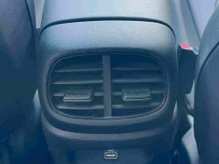 Hyundai Elantra 1.5L CVT Luxury - ფოტო 12