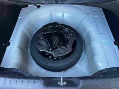 Hyundai Elantra 1.5L CVT Luxury - ფოტო 13