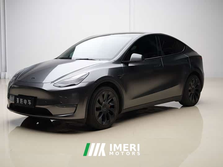 Tesla Model Y Standard Range RWD